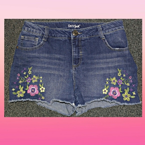 cat & jack Other - BUY1GET1FREE denim shorts with flowers💐